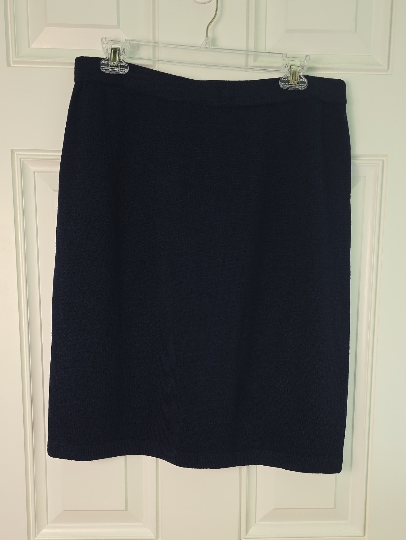 St. John Basics Navy Knit Pencil Skirt. Size 14